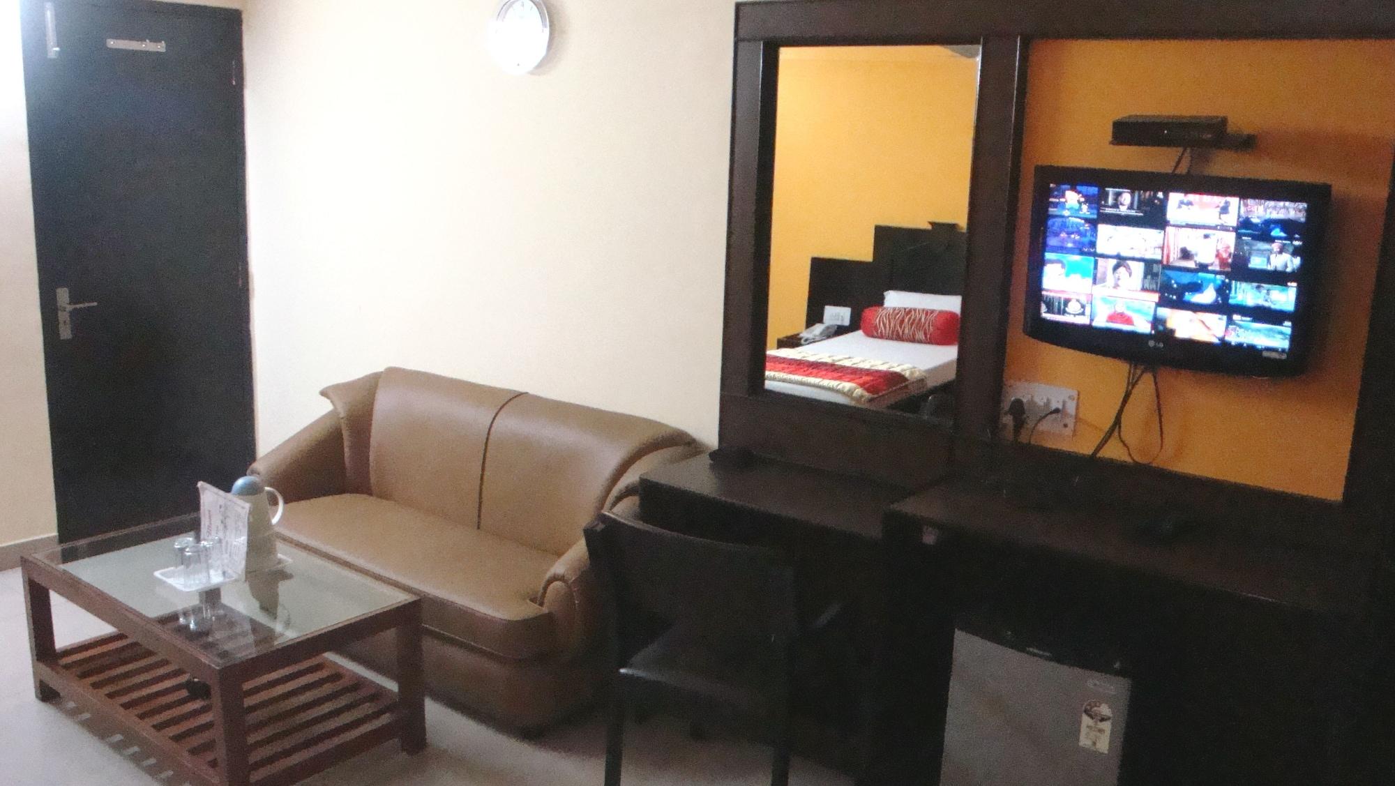 Hotel Su Shree Continental 5 Minutes Walk From New Delhi Railway Station Zewnętrze zdjęcie
