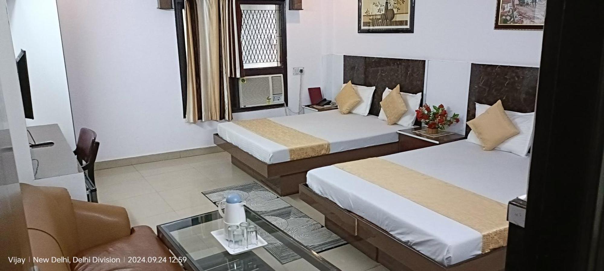 Hotel Su Shree Continental 5 Minutes Walk From New Delhi Railway Station Zewnętrze zdjęcie
