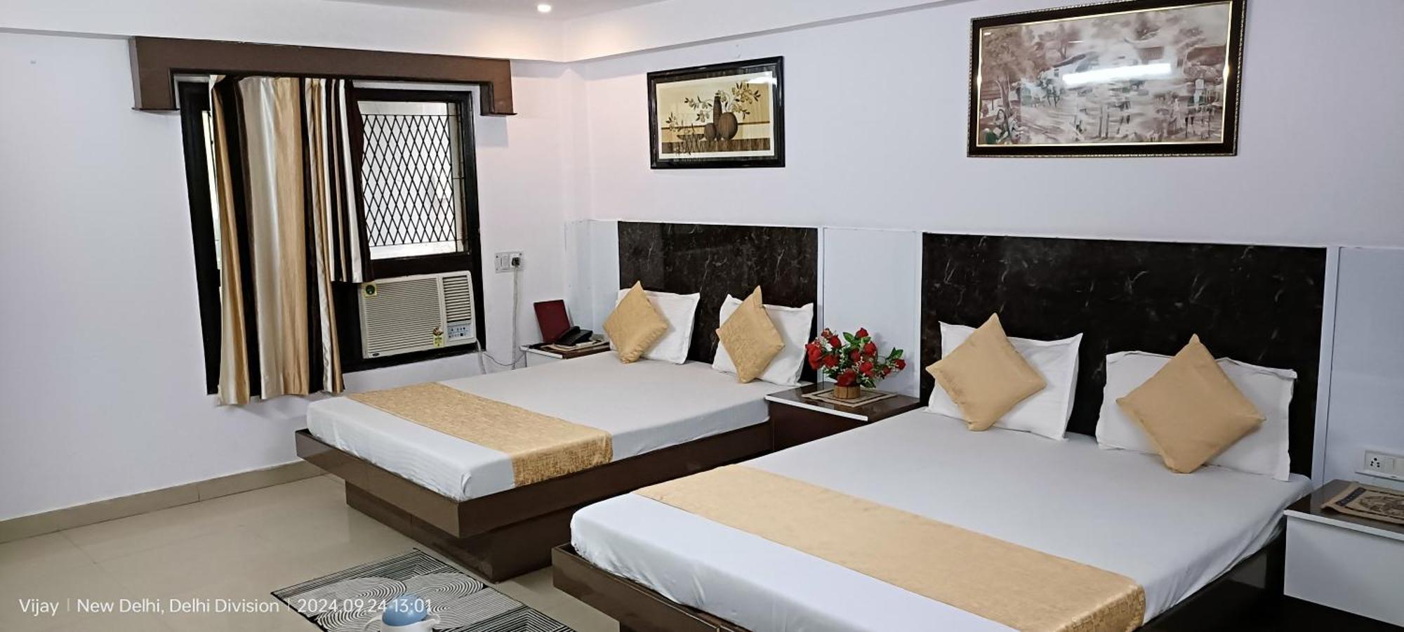 Hotel Su Shree Continental 5 Minutes Walk From New Delhi Railway Station Zewnętrze zdjęcie