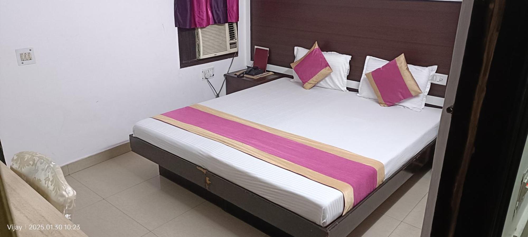 Hotel Su Shree Continental 5 Minutes Walk From New Delhi Railway Station Zewnętrze zdjęcie