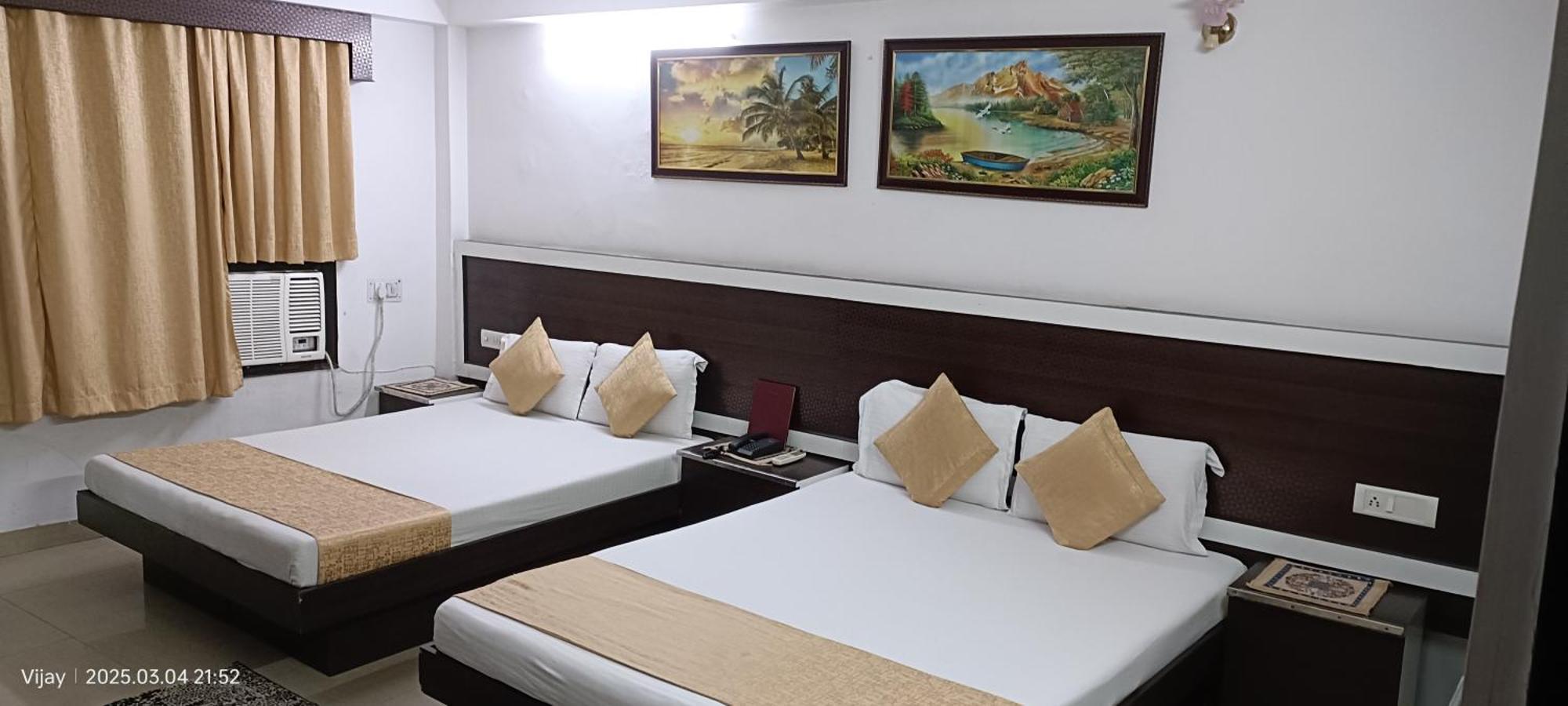 Hotel Su Shree Continental 5 Minutes Walk From New Delhi Railway Station Zewnętrze zdjęcie