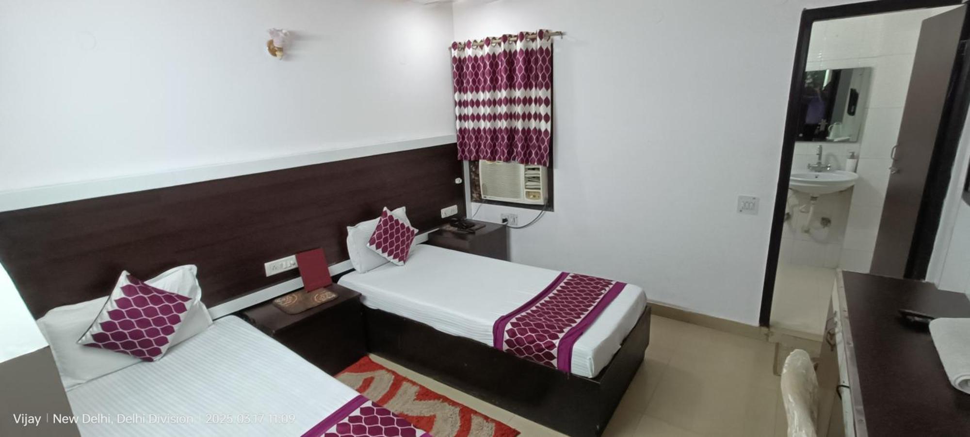 Hotel Su Shree Continental 5 Minutes Walk From New Delhi Railway Station Zewnętrze zdjęcie