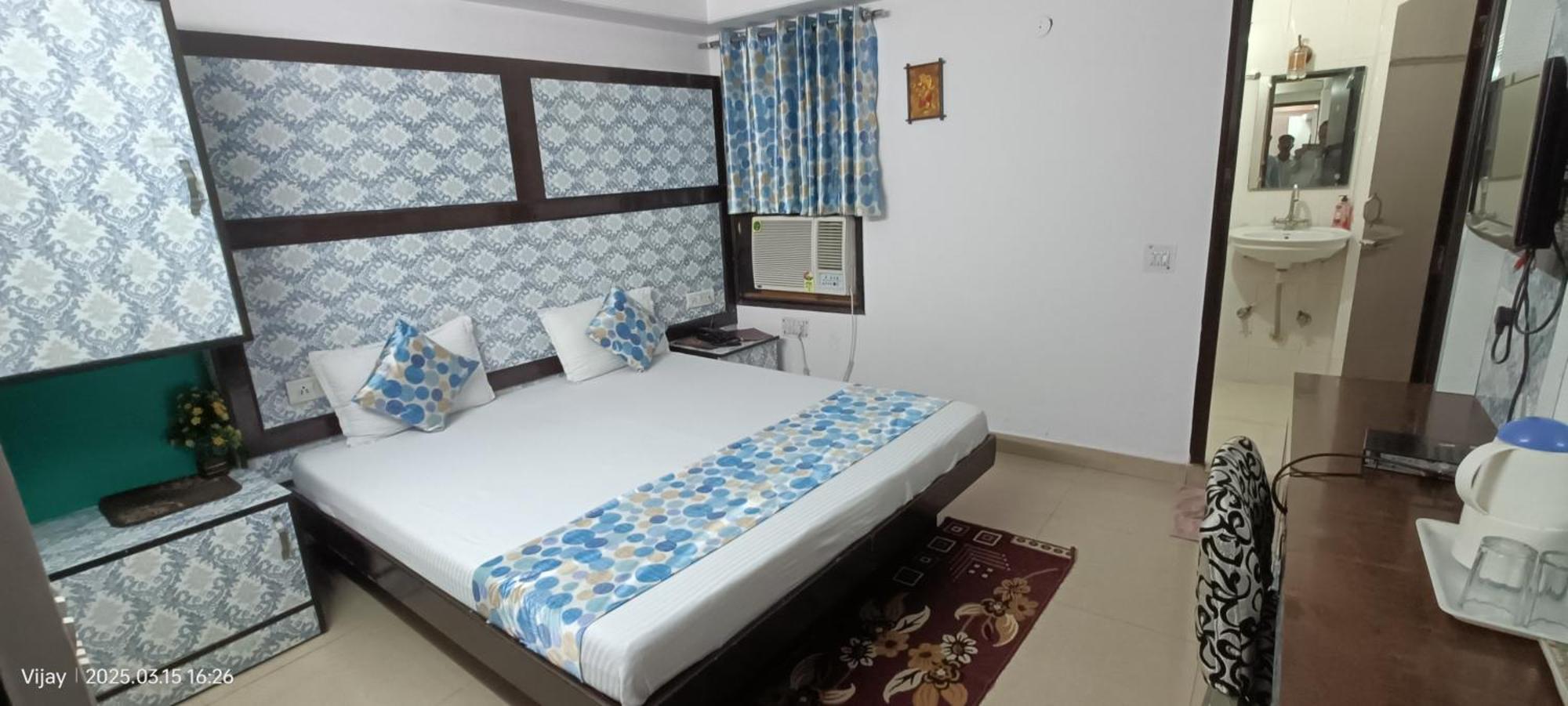 Hotel Su Shree Continental 5 Minutes Walk From New Delhi Railway Station Zewnętrze zdjęcie