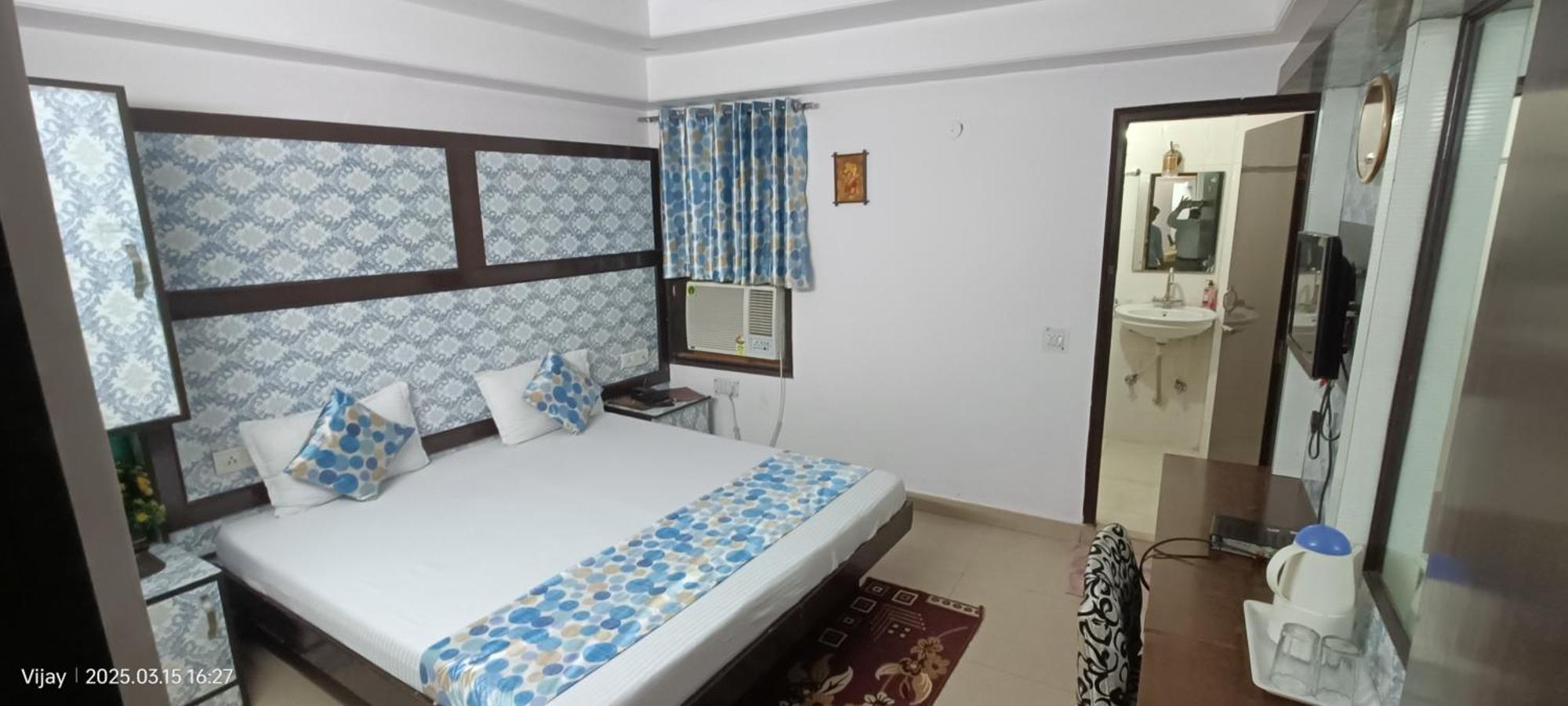 Hotel Su Shree Continental 5 Minutes Walk From New Delhi Railway Station Zewnętrze zdjęcie