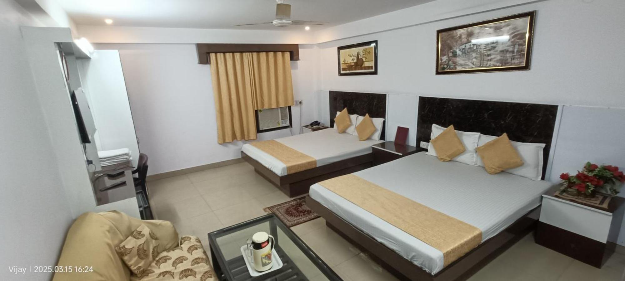 Hotel Su Shree Continental 5 Minutes Walk From New Delhi Railway Station Zewnętrze zdjęcie