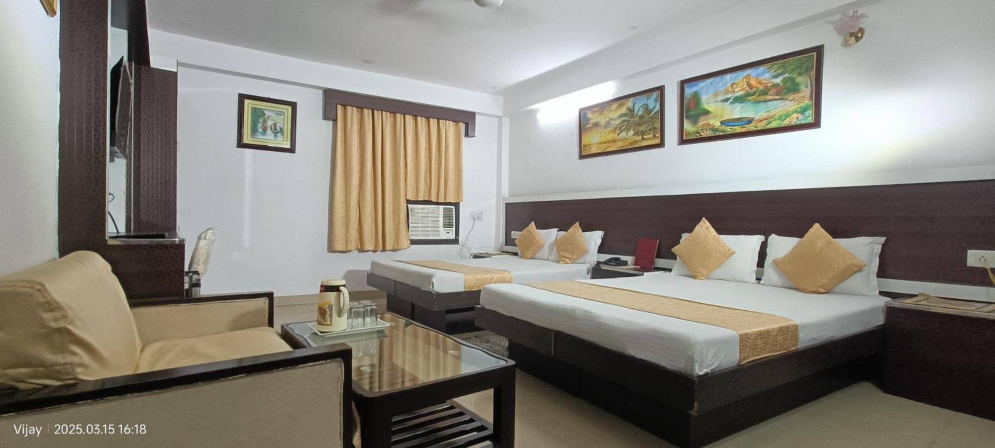 Hotel Su Shree Continental 5 Minutes Walk From New Delhi Railway Station Zewnętrze zdjęcie