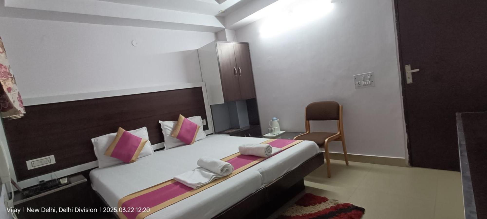 Hotel Su Shree Continental 5 Minutes Walk From New Delhi Railway Station Zewnętrze zdjęcie