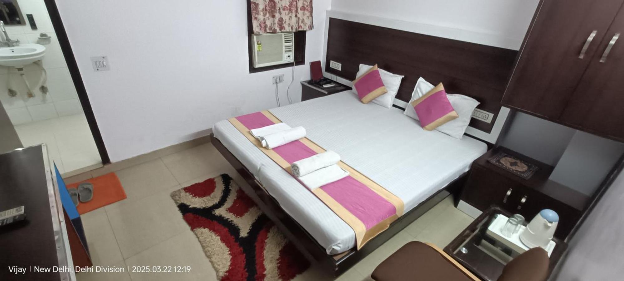 Hotel Su Shree Continental 5 Minutes Walk From New Delhi Railway Station Zewnętrze zdjęcie