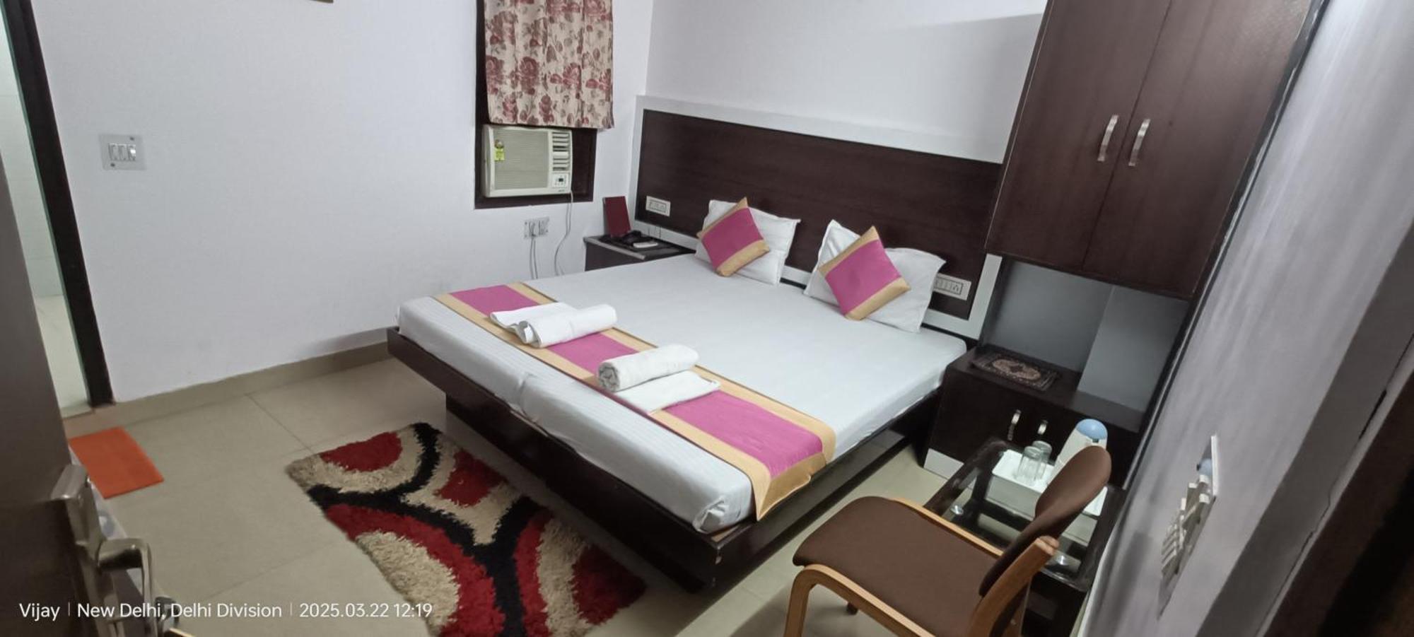 Hotel Su Shree Continental 5 Minutes Walk From New Delhi Railway Station Zewnętrze zdjęcie