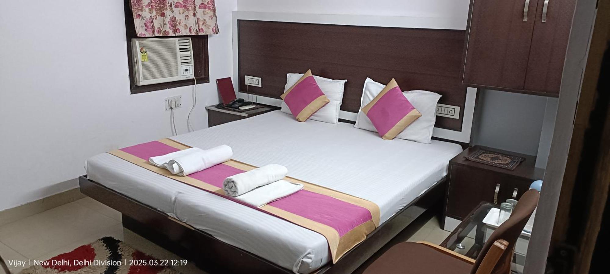 Hotel Su Shree Continental 5 Minutes Walk From New Delhi Railway Station Zewnętrze zdjęcie
