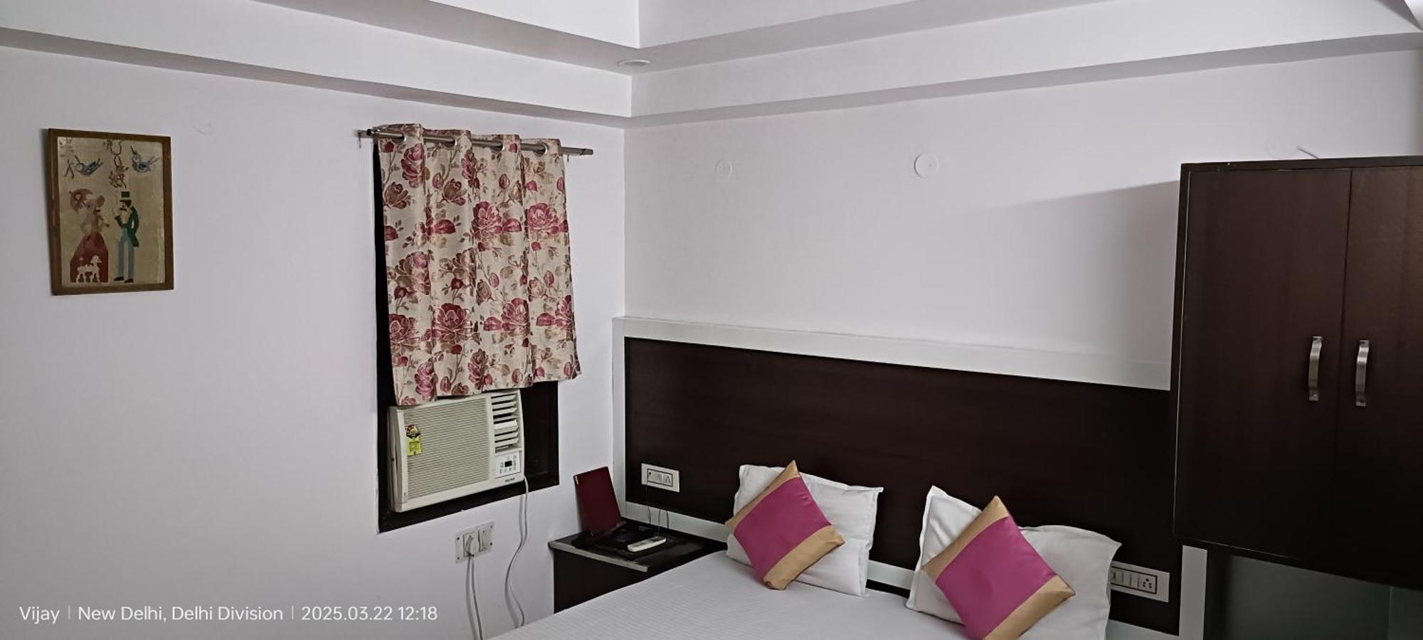 Hotel Su Shree Continental 5 Minutes Walk From New Delhi Railway Station Zewnętrze zdjęcie